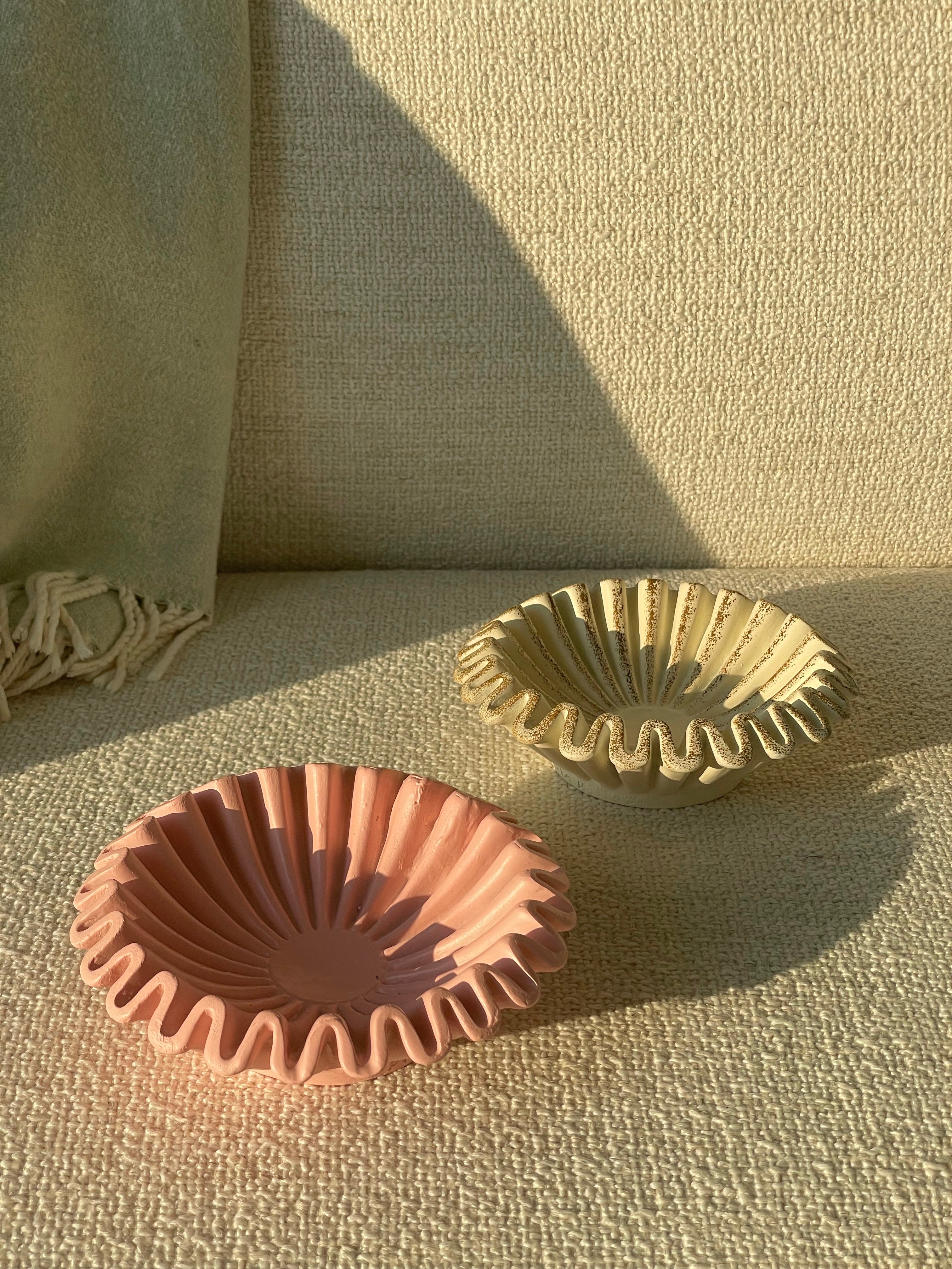 Oyster Bowl (White + Beige)